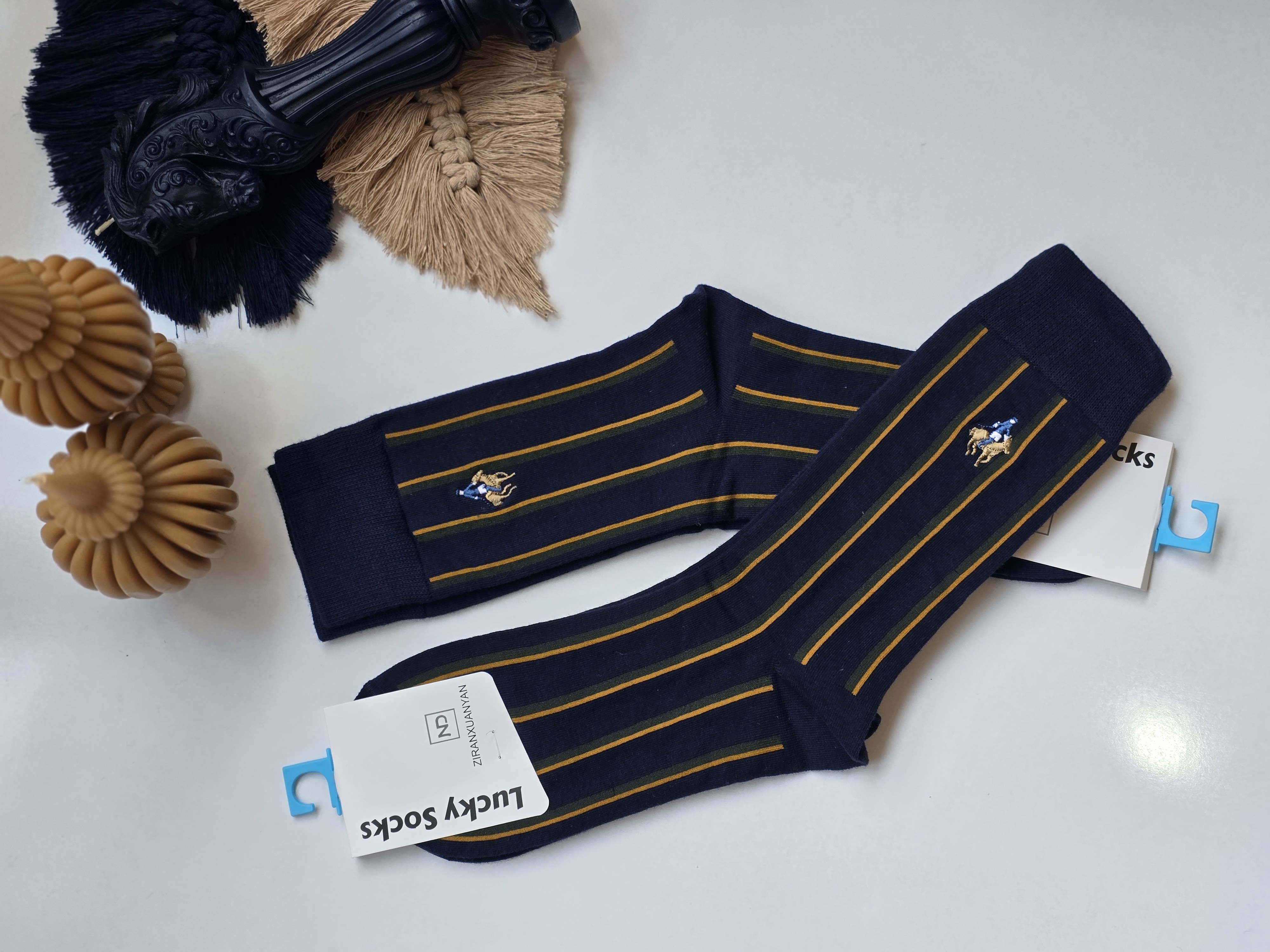 جوراب ساقدار فانتزی lucky socks طرح راه راه گلدوزی اسب